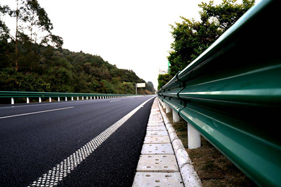 舒兰高速公路护栏的常用类型