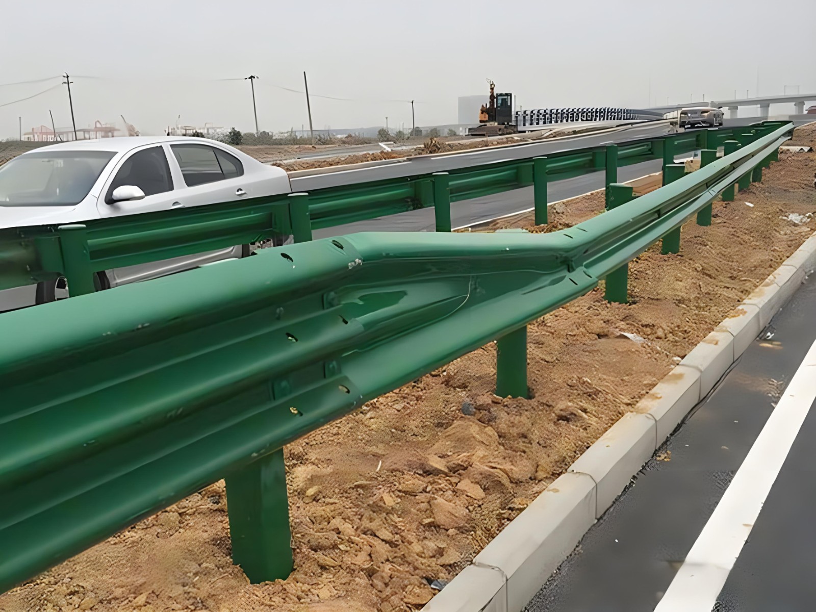 舒兰高速波形护栏板日常维护方案确保道路安全新举措